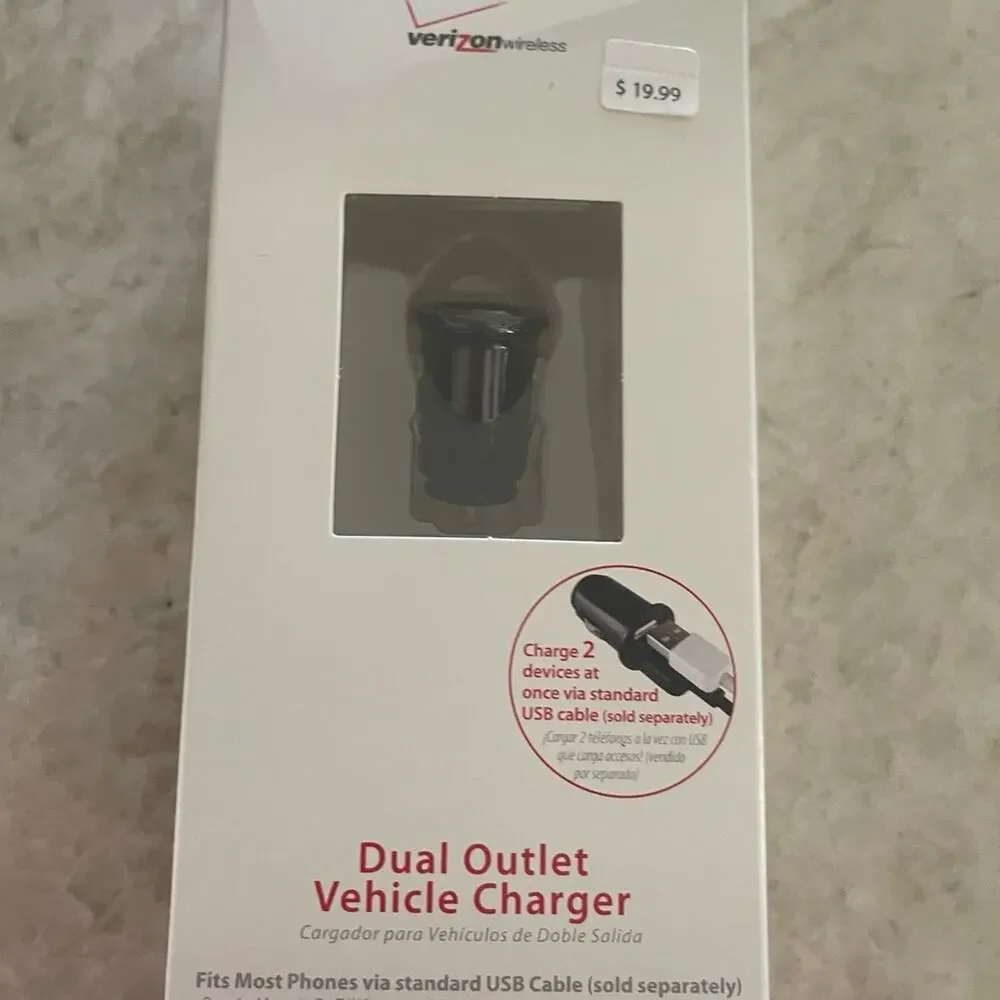 Verizon dual outlet vehicle charger for phone charging